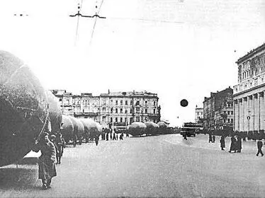 Москва военная На страже столицы Войска Западного фронта наносят несколько - фото 370