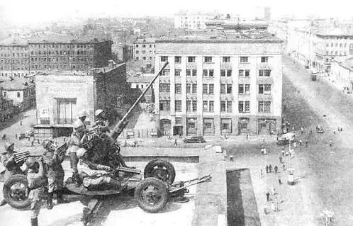 На страже столицы Войска Западного фронта наносят несколько контрударов по - фото 371