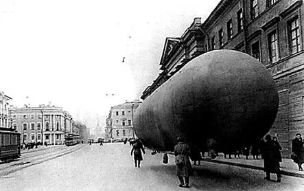 Оборонительный рубеж города Ленина осень 1941 г Уборка трупов с улиц - фото 397