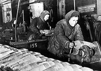 Военная продукция для фронта 18я стрелковая дивизия усиленная 28й танковой - фото 405