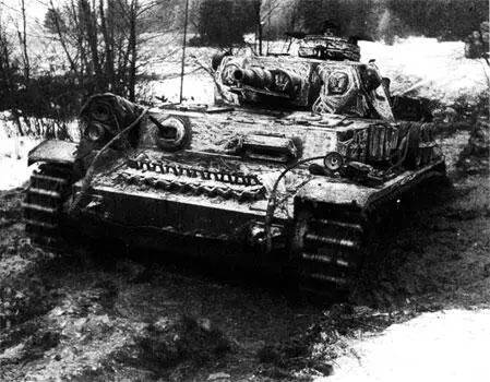 Немецкий танк Pz Kpfw IV AusfF из 5й танковой дивизии вермахта под Москвой - фото 140