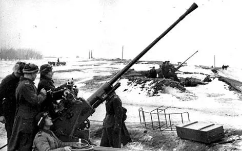 Защитники Ладожской военной флотилии на Дороге жизни Немецкофашистские - фото 93