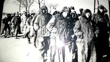 Колонна немецких пленных 31 декабря 1941 г Под Новый год по древним - фото 325