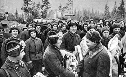 Делегация Монгольской Народной Республики прибыла на фронт На Западный фронт - фото 339