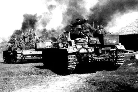 Танки Pz Kpfw III 11й танковой дивизии вермахта движутся к СпасДеменску - фото 435