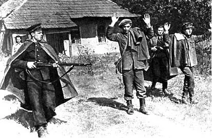 Румыны плененные морпехами под Одессой Август 1941 г 6 августа 18я сд - фото 441