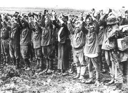 В лагере под Вязьмой Сентябрь 1941 г 96й и 97й дни войны 25 сентября - фото 533