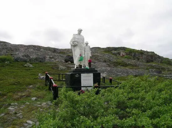 Память сердца Памятник советскому солдату Часть полуострова Средний в - фото 315