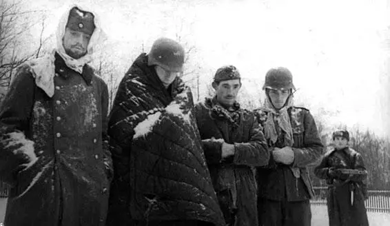 Немецкие военнопленные В ночь с 19 на 20 февраля Десантирование частей - фото 407
