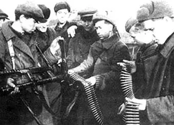 Подсчет оставшихся патронов В это время Большое внимание уделяется - фото 444