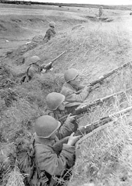 На оборонительном рубеже 22 июня 1942 г Подводная лодка М32 под - фото 385
