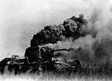 Подбитый немецкий Pz III Лето 1942 г В дальнейшем движение танков огнем - фото 461