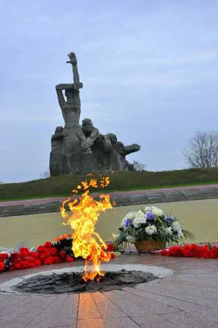 Память сердца Мемориал в Змиёвской балке РостовнаДону 11 августа 1942 г - фото 148
