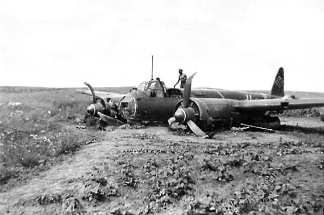 Юнкерс Ю88 упавший на русский огород Трудовой фронт 16 сентября 1942 г - фото 45