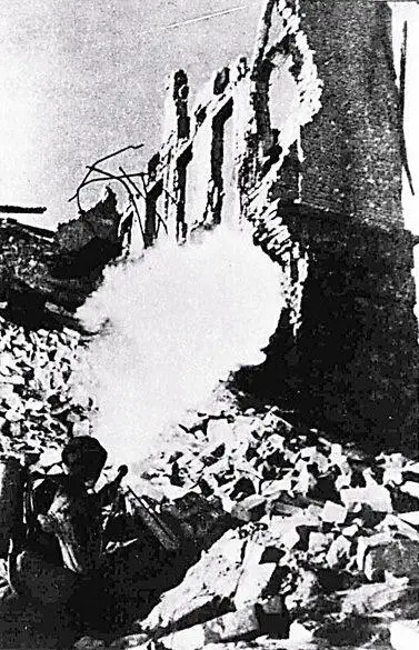 Бой за дом на улице Гоголя 1942 г Некоторые подразделения этой дивизии - фото 90