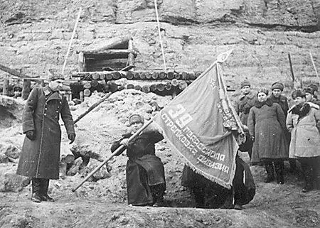 Присяга бойцов 39й гвардейской стрелковой дивизии в Сталинграде в присутствии - фото 207