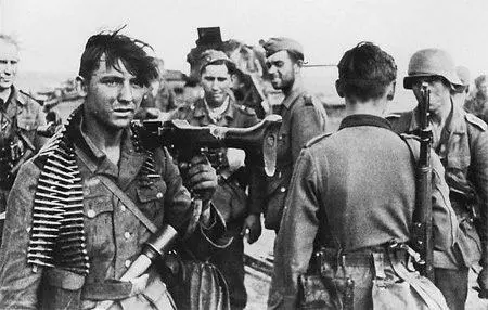 Панцергренадеры у Волги 1942 г Утро 14 октября 1942 г Среда Этот день - фото 241