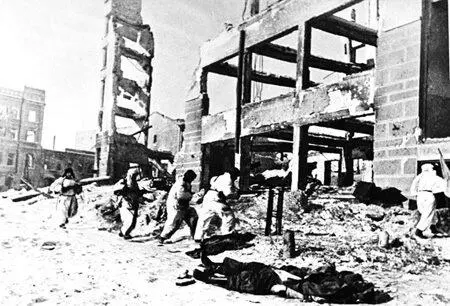 Бой за улицу Военные действия на других театрах Второй мировой войны - фото 299