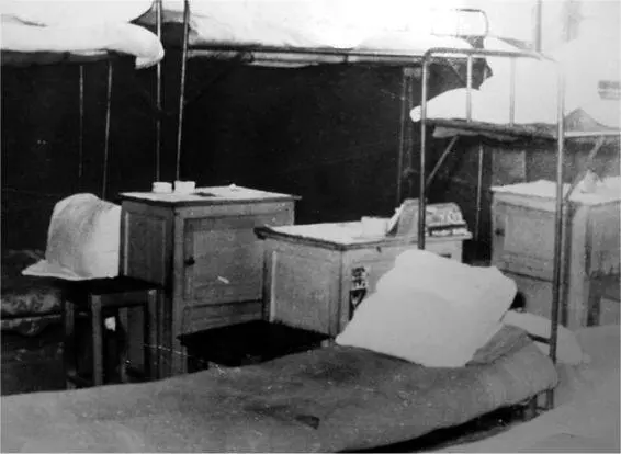Владимирская тюрьма Камера заключенных 1960е годы Распорядок дня - фото 55