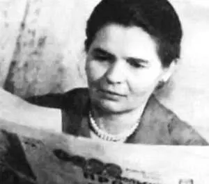 Ирина Ивановна Куликова Все эти дни она не выпускает из рук газету - фото 80