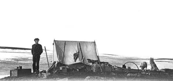 Палатка береговой партии с Таймыра Весна 1915 г Из архива семьи Евгеновых - фото 21