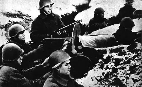 Упорная оборона советских воинов по реке Мышкова Декабрь 1942 г В эти дни - фото 183