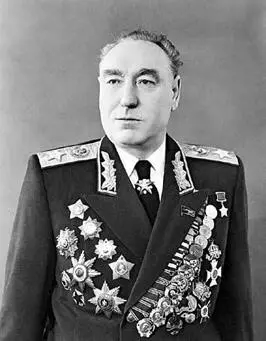 Сергей Семёнович Бирюзов По заснеженным дорогам навстречу колючему ветру - фото 197