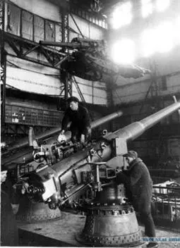 Военное производство Блокадный Ленинград 1943 год Но для его дальнейшего - фото 304