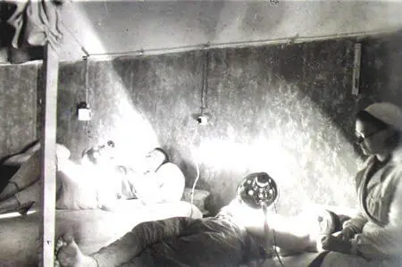 В госпитале 5 января 1943 г Вторник Гитлеровцы убедившись на горьком - фото 322