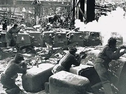 Бой на заводской территории Вспомним как это было 26 января 1943 года - фото 472