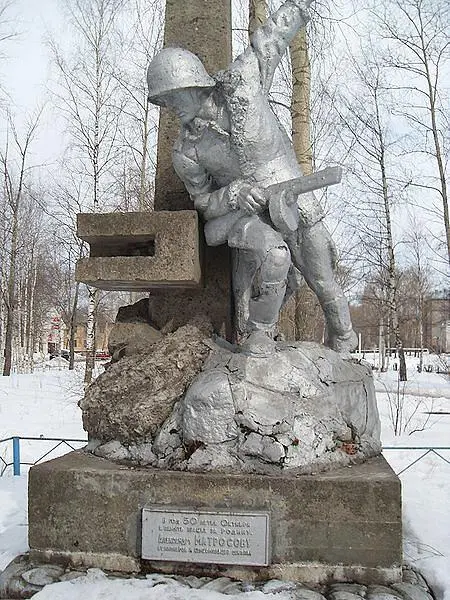 Память сердца Памятник Александру Матросову г Коряжма Из архивных - фото 168
