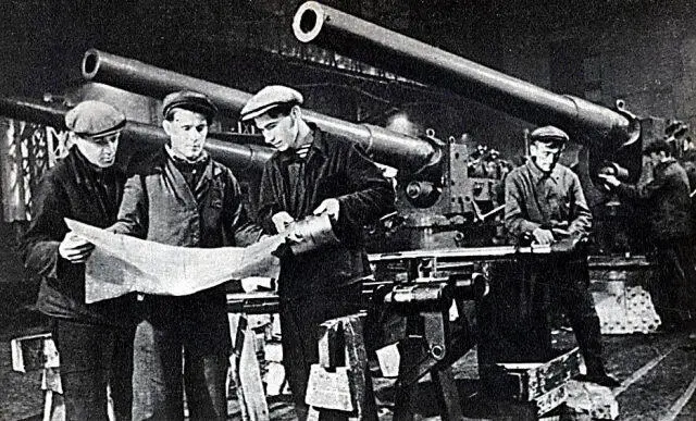 В блокадном Ленинграде 5 марта 1943 г Пятница Для удара по Воронежскому - фото 217