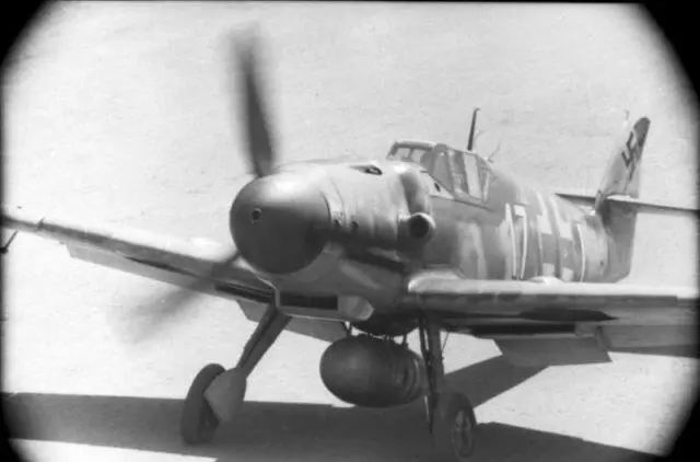 Немецкий истребитель Messerschmitt Bf 109 основной истребитель люфтваффе - фото 314