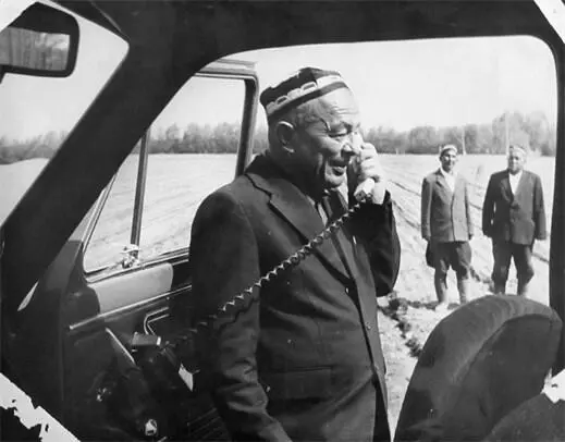 Илл 59 Имамназар Ходжаназаров предположительно 1980е гг Историк - фото 85