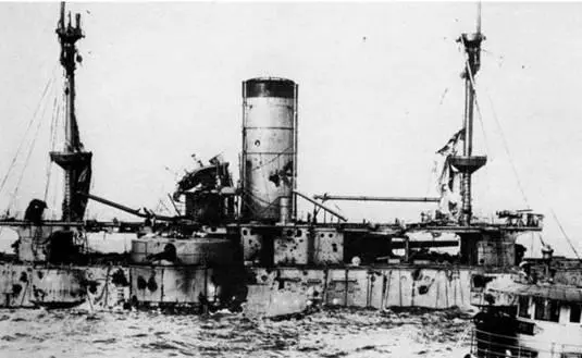 Опытовое судно Сан Маркос быв Техас после обстрела 1911 г Орудия - фото 78