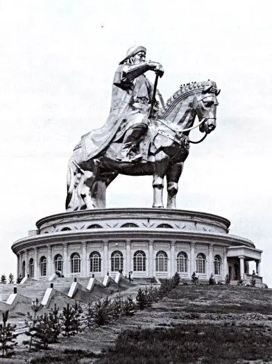 Памятник Чингисхану в Монголии - фото 27