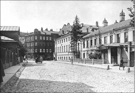 Денежный переулок в сторону Левшинских Большого и Малого Фото 1913 г Через 4 - фото 36