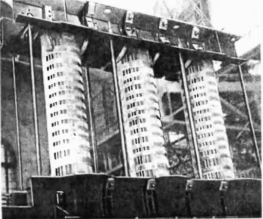 Рис 627 Бесшпилечный магннтопровод трансформатора типа ТРДН63000110 В - фото 98