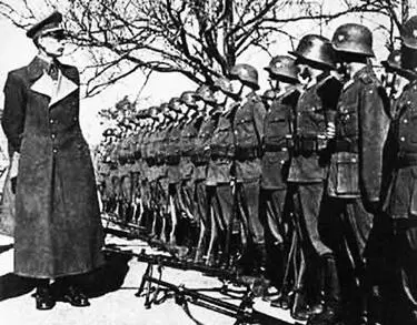 Генералпредатель А Власов и его Русская освободительная армия Казаки на - фото 178