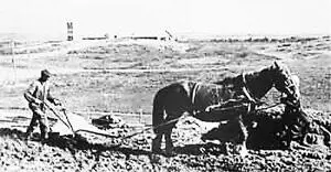 Весенние работы в колхозе 6 апреля 1943 г в центральных газетах опубликовано - фото 51