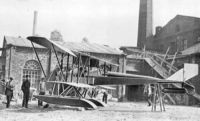 С10А на поплавках 1913 г Поточная линия сборки самолета Илья Муромец на - фото 26