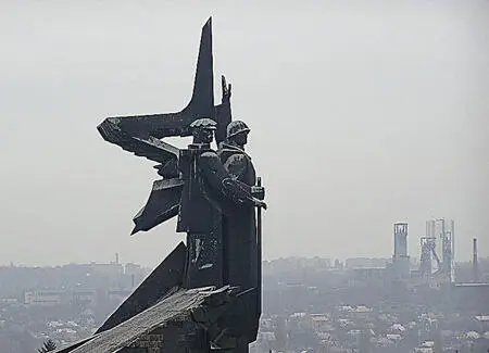 Память сердца Монумент в Донецке посвящённый памяти освобождавших Донбасс во - фото 285