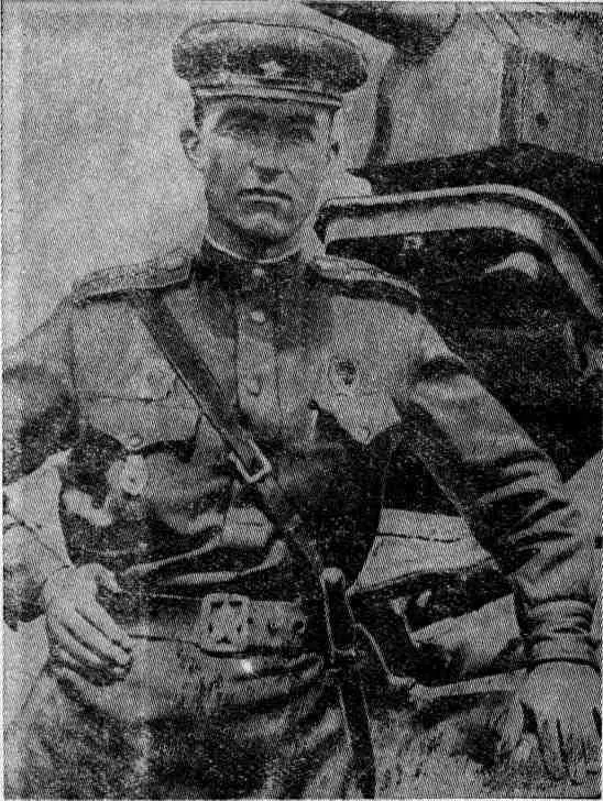 Командир танкового батальона гвардии капитан А А Маслов Акиншин держась - фото 18