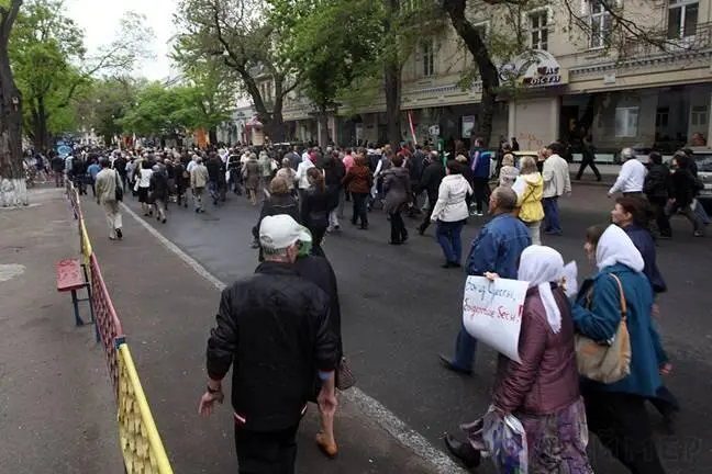 Куликовцы идут к управлению милиции в Одесской области в надежде добиться - фото 51