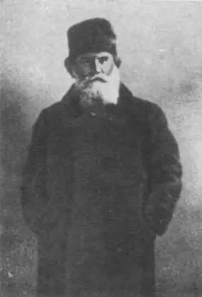 С Я Елпатьевский 1913 год В Г Короленко с родными Сидят А С - фото 65
