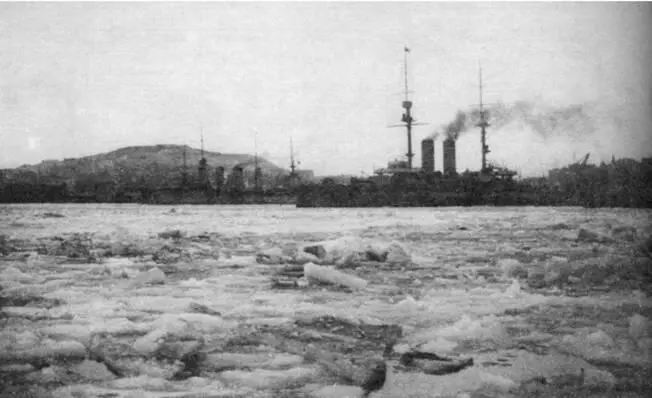 Микаса во Владивостоке 1921 г После подъема броненосец восстанавливали до - фото 46