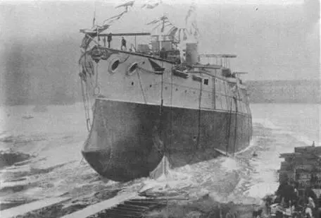 Корпус броненосца Ясима во время спуска на воду 28 февраля 1896 г По - фото 21