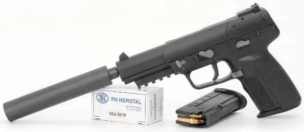 В 1996 году фирма FN представила свой новый пистолет под патрон 57x28 FN - фото 44