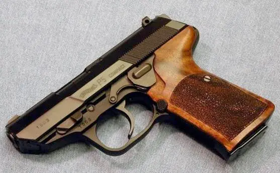 Walther P5 Compact Выпускался и укороченный вариант стандартного пистолета - фото 123