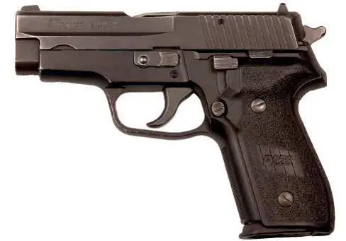 С момента поступления на рынок личного оружия пистолеты Sig Sauer стали - фото 184